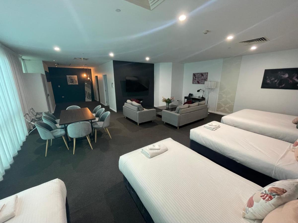 Sfera'S Park Suites & Convention Centre アデレード エクステリア 写真