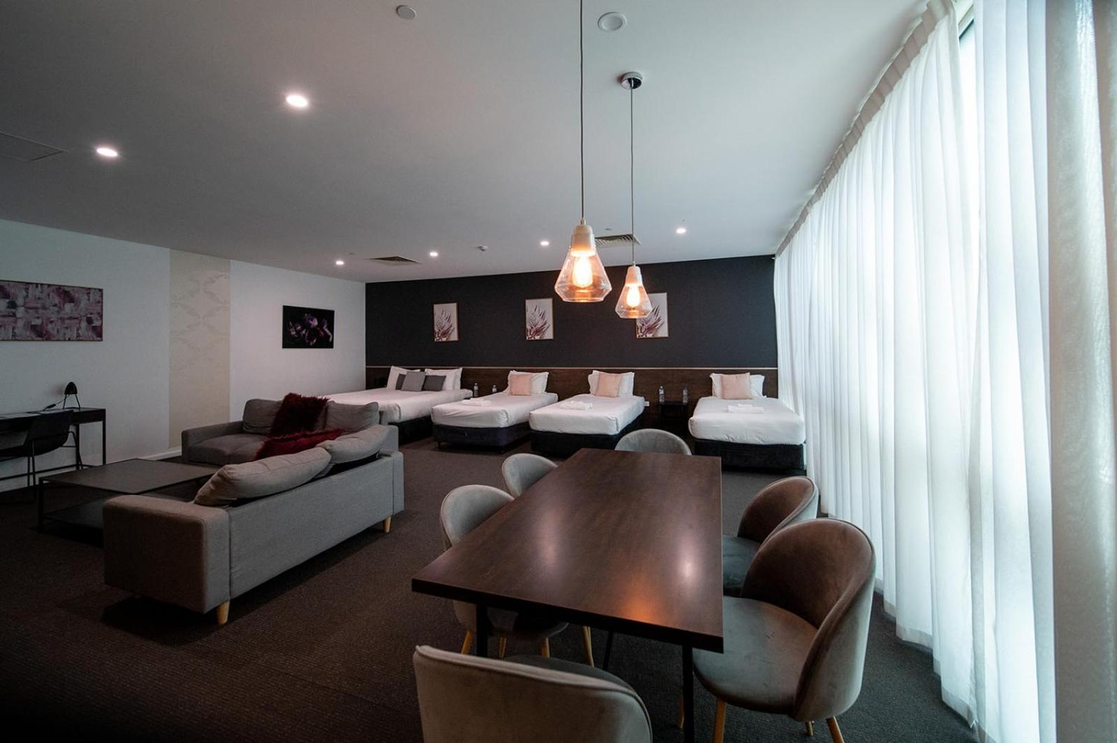 Sfera'S Park Suites & Convention Centre アデレード エクステリア 写真